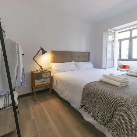 Bravissimo Rambla Eiffel Bridge 2 Apartment